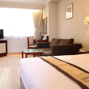 Hotel West