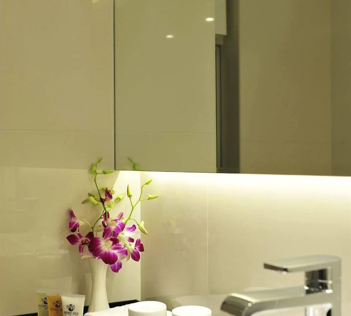 Apartment Kapok Hong Kong